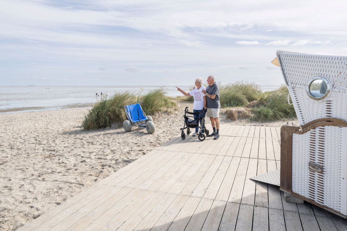 news-2025-barrierefrei-erleben-ag-leichter-reisen-ostfriesland-barrierefreier-strand-in-schillig-oliver-franke