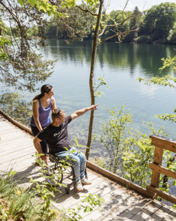 barrierefrei-erleben-2025-alpbachtal-tourismus-barrierefreier-wanderweg-reintalersee-shootandstyle-hannes-sautner-teaser